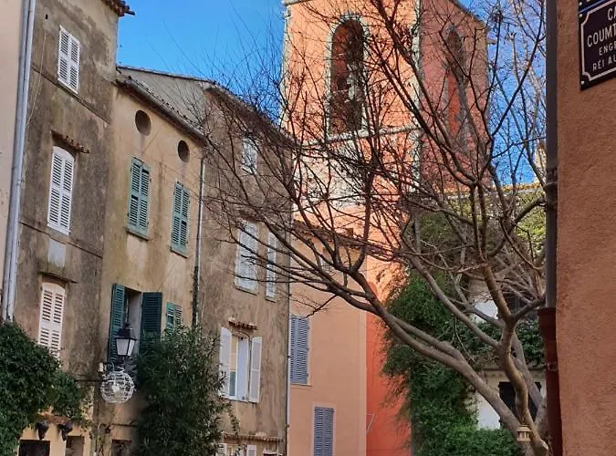 Petit Jean Saint Tropez